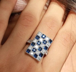 Anillo de aniversario de diamante de moissanita azul y corte princesa 925 moissanita plata esterlina impresionante bisel ajuste regalo - Product Image 2