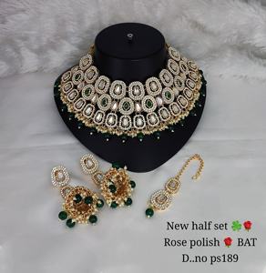 Nuevo diseño chapado en oro tradicional verde perla y Kundan tachonado collar conjunto de joyas para mujer - Product Image 3