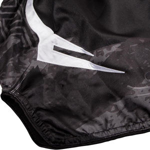 Nuevo estilo hecho a medida Muay Thai Shorts Color sólido hecho en Pakistán Muay Thai Shorts para hombres - Product Image 2