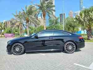 E200 2023 Usado, Gasolina, Volante a la Izquierda, Asientos de Cuero, Interior Oscuro, Control de Crucero ACC, Motor 4.5L, Automático, Panorámico - Product Image 4