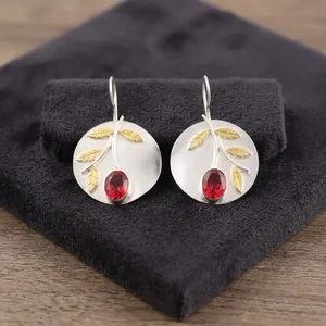 Boucles d'oreilles élégantes de créateur en alliage de qualité supérieure, faites à la main, pour femmes, pour un usage quotidien et en soirée, en argent sterling 925. - Product Image 1