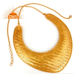 Collar de latón chapado en oro de 18 quilates de diseño moderno, joyería fina para mujer, regalo para ella, colección delicada. - Product Image 2