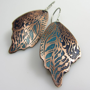 Pendientes de Piedra Roja de cobre europeo 2025, joyería antigua, pendientes de perlas azules nigerianas de Navidad, pendientes de latón en forma de lágrima, joyería - Product Image 4