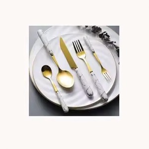 Ensemble de couverts au design fabuleux en acier inoxydable argenté poli avec poignée rectangulaire en marbre pour riz, salade, café et pâtes - Product Image 3