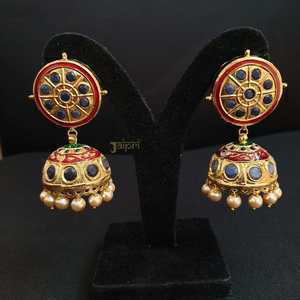 ต่างหู Jhumki ทำจากสเตนเลสชุบโรเดียมและทองเหลืองสีทองสำหรับงานปาร์ตี้ - Product Image 2