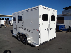 Remolque para 3 Caballos, Remolque de Doble Eje para Transporte de Animales, Remolque Blanco para Ganado con Ventanas Laterales - Product Image 2