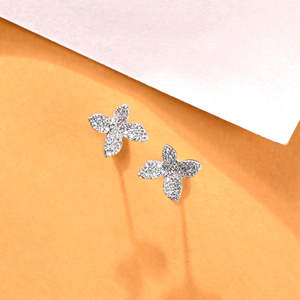 Achetez des boucles d'oreilles en argent sterling 925 de qualité supérieure pour femmes et filles, boucles d'oreilles à clous tendance en or 14 carats avec diamant taille princesse, fleur, goutte d'eau - Product Image 2