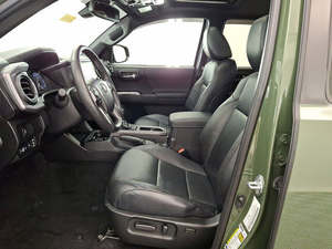 CAMIONNETTE PICKUP TAC-OMA TRD OFF ROAD D'OCCASION DE HAUTE QUALITÉ 2021 - Product Image 3