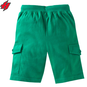 Shorts en molleton français pour homme avec logo personnalisé, 260 GSM, respirant, mélange coton et polyester, teinture unie, style streetwear avec cordon de serrage - Product Image 4