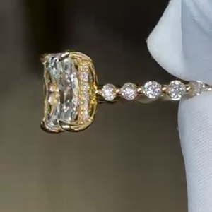 Bague de fiançailles halo en diamant de culture 4.10 carats couleur EF clarté VS - Product Image 3