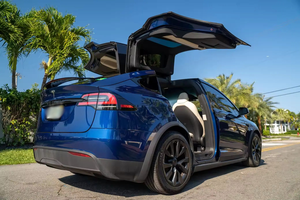 CLEAN USED 2024 Model X AWD Left Hand Drive Leather Seats Rear <b>Camera</b> Automatic R18 Dark - Product Image 4