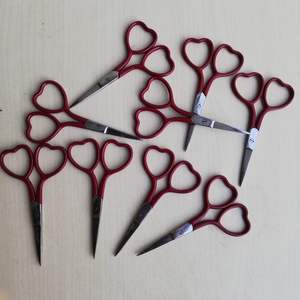 Ciseaux de manucure professionnels en acier inoxydable rose, outils de couture personnalisés avec broderie pour la coupe de fil, fournisseur direct - Product Image 2