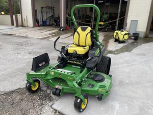 Tondeuse autoportée industrielle diesel John Deere Z994R ZTrak à rayon de braquage zéro avec moteur 2 temps 3 cylindres à décharge latérale - Product Image 3