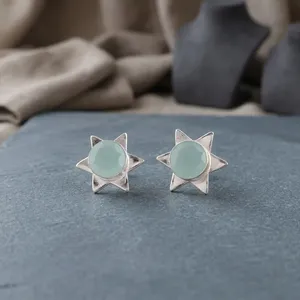 Boucles d'oreilles artisanales en chalcédoine aqua, serties d'argent sterling 925, pour femmes et filles. - Product Image 1