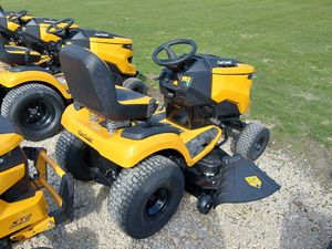 เครื่องตัดหญ้าแบบนั่งขับ Cub Cadet XT1 LT50 สำหรับบ้านพักอาศัย - Product Image 4