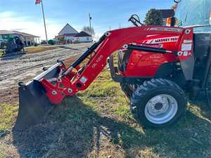 Tractor de Ruedas Massey Ferguson 1735M 4WD 2019, Nuevo y Usado, Potencia Nominal de 35 HP, Motor Principal, Engranaje Incluido para Inspección con Video - Product Image 4