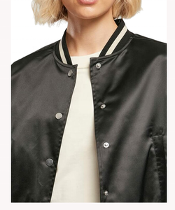 Blouson Bomber Varsity en Satin Personnalisé Style Urbain, Tissu Toile Réversible Imperméable et Respirant pour Hommes – Idéal Hiver - Product Image 5
