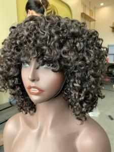Perruque en cheveux Remy vietnamiens naturels 300g, bouclés, courts, avec frange, sans dentelle, couleur et texture personnalisables - Product Image 3