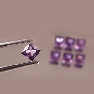 Saphir violet cultivé en laboratoire, 11 mm, taille carrée, facetté, calibré, pierre précieuse certifiée, pour la fabrication de bijoux, vente en gros - Product Image 2