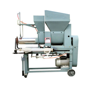 Machine de mise en sac et d'insertion de semences pour substrat de fermentation de champignons huîtres en couches - Product Image 2