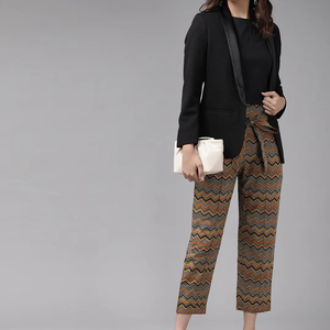 Femmes été coton flammé pantalons décontractés taille élastique mi solide coupe régulière plat avant conception non tissé tissage saisonnier toile - Product Image 2