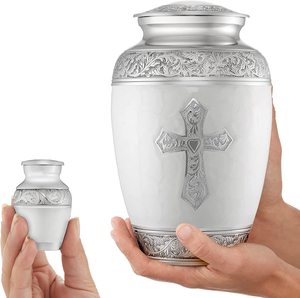 Venta al por mayor de lujo, urnas de cremación de estilo americano duraderas, suministros funerarios de latón y metal para cenizas humanas, envío directo - Product Image 2