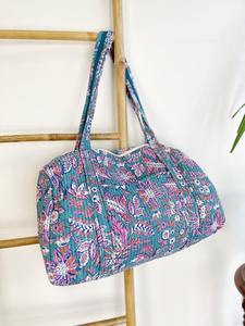 Bolsa de Viaje Tipo Tote Acolchada, Multifuncional, de Algodón con Estampado Floral Veraniego, Ecológica, Sostenible, Resistente y de Gran Capacidad - Product Image 5