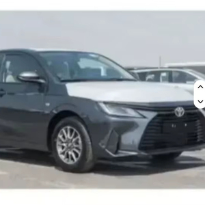 Ventes à prix réduits sur des Toyota Yaris d'occasion 2024-2020, 135P Euro III, gris, conduite à gauche et à droite disponibles - Product Image 1