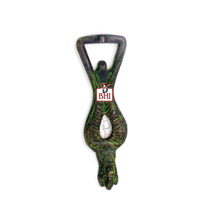 Ouvre-bouteille en laiton Accessoires de bar uniques Ouvre-bouteille en laiton Fixé au mur "GANESH" - Product Image 3