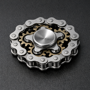 Spinner Metálico con Diseño de Engranajes y Cadenas para Aliviar el Estrés en el Escritorio - Product Image 2