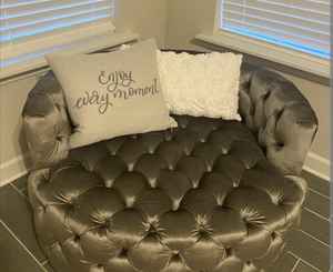 Fauteuil tonneau moderne à capitonnage large, fauteuil d'appoint contemporain à assise profonde, fauteuil club capitonné surdimensionné, fauteuil tonneau classique - Product Image 6