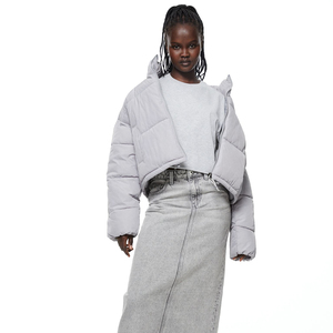 Veste en duvet pour femmes sans manches personnalisée Gilet rembourré Manteau léger gilet uni Veste matelassée Veste à col montant Gilet - Product Image 3