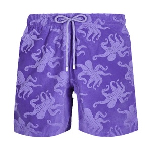Pantalones cortos de algodón transpirables con cintura elástica y cordones sublimados para hombre - Product Image 1