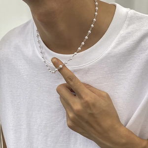 สร้อยคอผู้ชายสไตล์เรขาคณิตที่เป็นเอกลักษณ์พร้อมเครื่องประดับแฟชั่นองค์ประกอบเหล็กและมุกสำหรับสร้อยคอสไตล์ฮิปฮอปในเมืองที่ทนทาน - Product Image 4