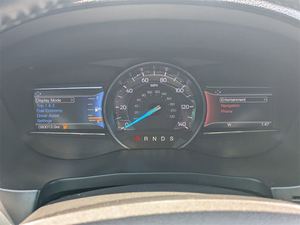 FORD EXPLORER XLT 2017 d'occasion, propre, conduite à gauche/droite - Product Image 5