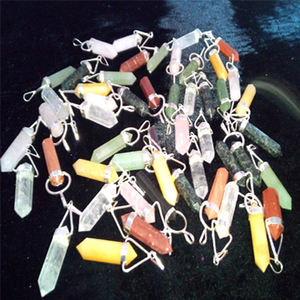 คริสตัลผสมธรรมชาติจี้ทรงดินสอแบบมีฝาปิด - Product Image 1