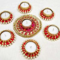 Support de Bougie Chauffe-Plat Réutilisable Écologique Rangoli avec Fleurs Artificielles en Métal pour Diwali, Baptême, Entrée de Maison, Décoration de Salon - En Promotion