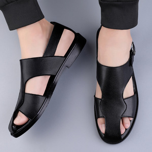 รองเท้าแตะหนังแท้สำหรับผู้ชาย ระบายอากาศได้ดี กันลื่น พื้นยางคุณภาพสูงสำหรับกิจกรรมกลางแจ้ง สีดำ แบบแบน - Product Image 3