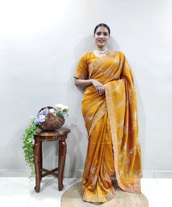 Prêt à porter Saree Elegance: un style sans effort pour toutes les occasions-Dévoilez la beauté des saris indiens avec notre société de prêt-à-porter - Product Image 4