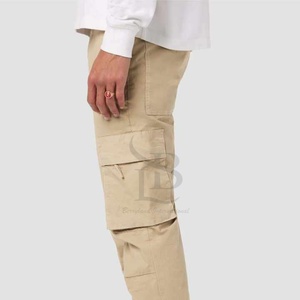 Vente en gros de pantalons cargo pour hommes de sport de plein air coupe régulière pantalons cargo légers de haute qualité avec impression de logo personnalisé pour hommes - Product Image 6