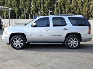 GMC d'occasion de 2012. Yukon - Product Image 2