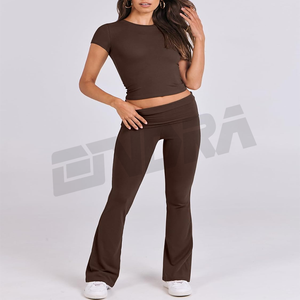 Nueva Camiseta de cuello redondo con pantalones acampanados de tiro bajo, conjunto de ropa de calle elegante, ropa de salón elegante y cómoda, perfecta para un ambiente informal diario - Product Image 5