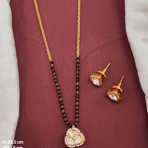 Haute or polonais Kundan pierres belle fête porter Kundan concepteur porter bijoux accessoires Kundan Mangalsutra ensembles de bijoux - Product Image 1