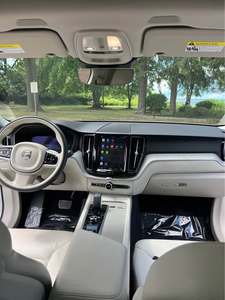 Seminuevo Clean 2023 Vol _ vo xc60 B5 Plus Sport Utility 4D - Product Image 5