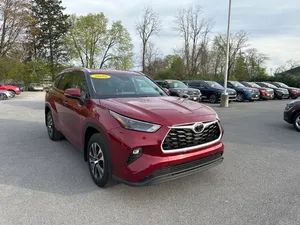 (W&T) PROMOCIÓN Venta de TOYOTA HIGHLANDER XLE SUV 2022 Usada, 295HP, 3.5L, SUV USADO - Product Image 3