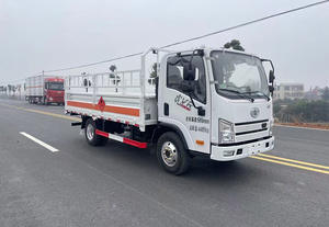 4*2 New Van Cargo Truck 2 Ton Food Box Truck Cerrado Camión de transporte de mercancías peligrosas a la venta - Product Image 6