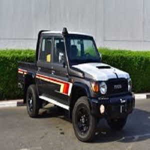 โตโยต้า แลนด์ ครุยเซอร์ VD779 V8 ปี 2023 มือสอง รุ่น Black Edition ขับเคลื่อน 4 ล้อ ปี 2010-2023 สำหรับขับขี่ออฟโรด - Product Image 2