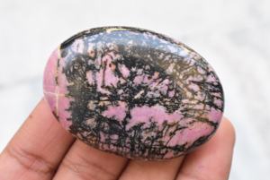 โรโดไนต์ พาลสโตน คริสตัลสีชมพู ขายส่ง ขนาด 20-55 มม. สำหรับทำกริลล์ฟัน - Product Image 5