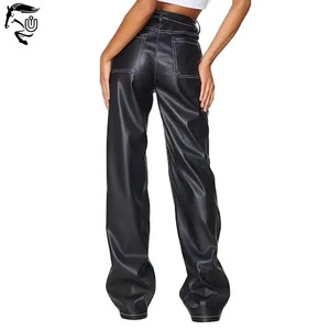 Servicio OEM Pantalones de mujer de cuero de PU vegano con logotipo personalizado Negro con botón de cintura media Bolsillos con cremallera Tela peinada - Product Image 2