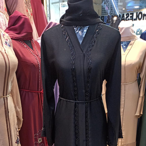 Hermosa Abaya negra de Dubái para mujer, ropa islámica tradicional con trabajo manual, Kaftan, accesorio tradicional musulmán - Product Image 1
